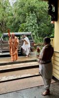 documents/gallery/HH_Swamijis_visit_and_Deva_Darshan_at_Shri_Guru_Math,_Mallapur_6_July_2025/Mallapur 20250706  (1).jpg